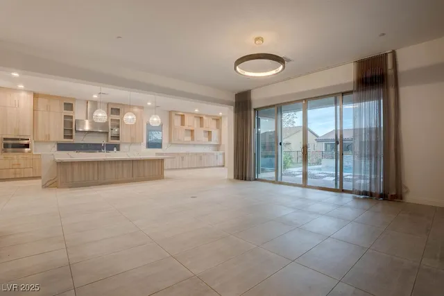 $7,500 | 230 Carmel Sky Street, Las Vegas, NV 89138