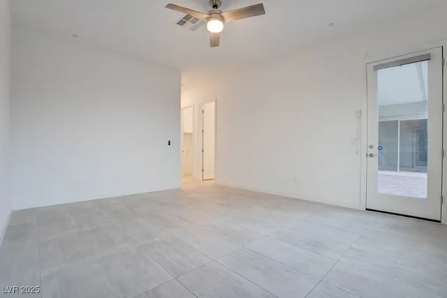 $7,500 | 230 Carmel Sky Street, Las Vegas, NV 89138