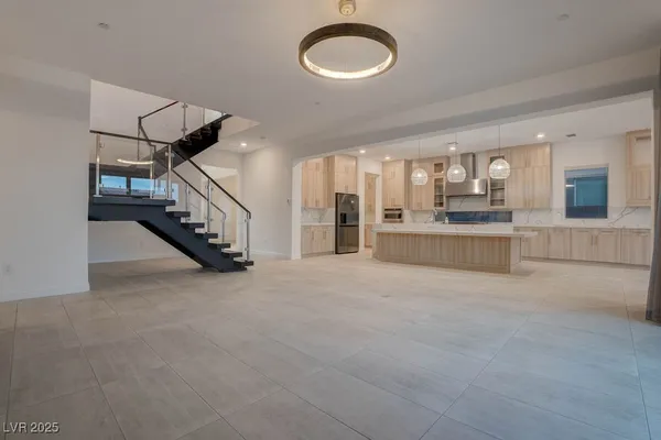 $7,000 | 230 Carmel Sky Street, Las Vegas, NV 89138