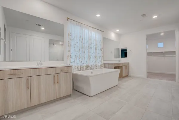 $7,000 | 230 Carmel Sky Street, Las Vegas, NV 89138