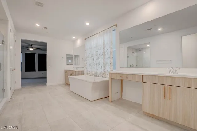 $7,500 | 230 Carmel Sky Street, Las Vegas, NV 89138