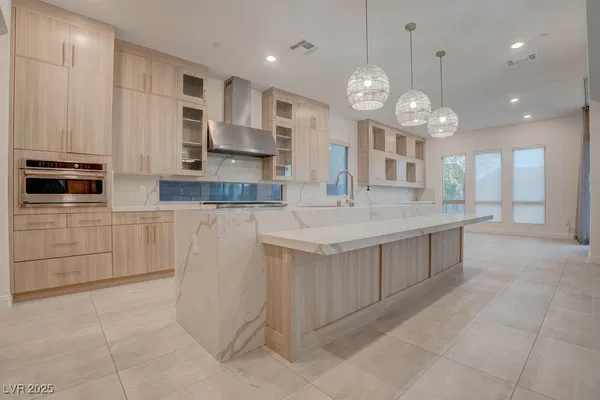 $7,000 | 230 Carmel Sky Street, Las Vegas, NV 89138