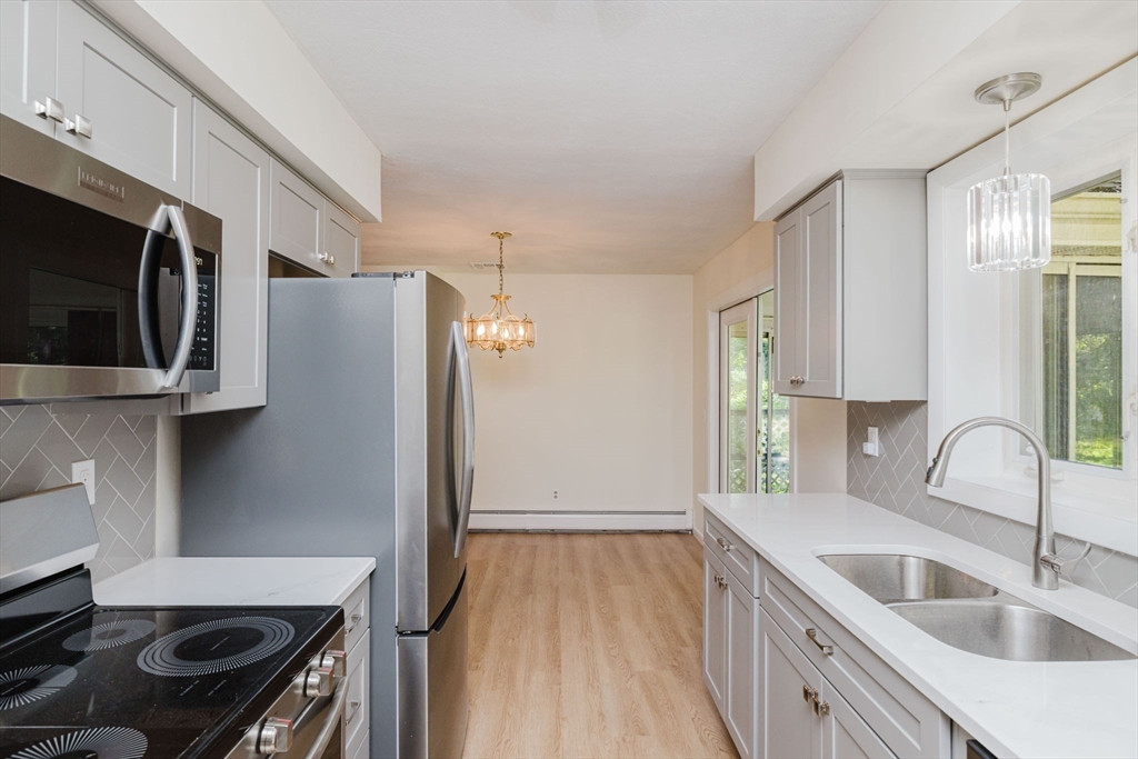 23 Colonial Way Rehoboth, MA 02769 - Photo 17 of 42