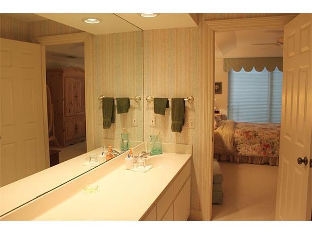 1905 Bay Road, Unit 212 Vero Beach, FL 32963 - Photo 22 of 24 Gallery Image 22