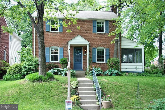 321 Penwood Road Silver Spring, MD 20901 - Photo 1 of 22 Exterior (Front)