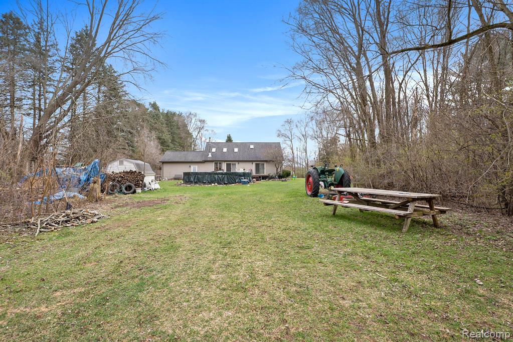 7186 Carpenter Road Flushing, MI 48433 - Photo 27 of 32
