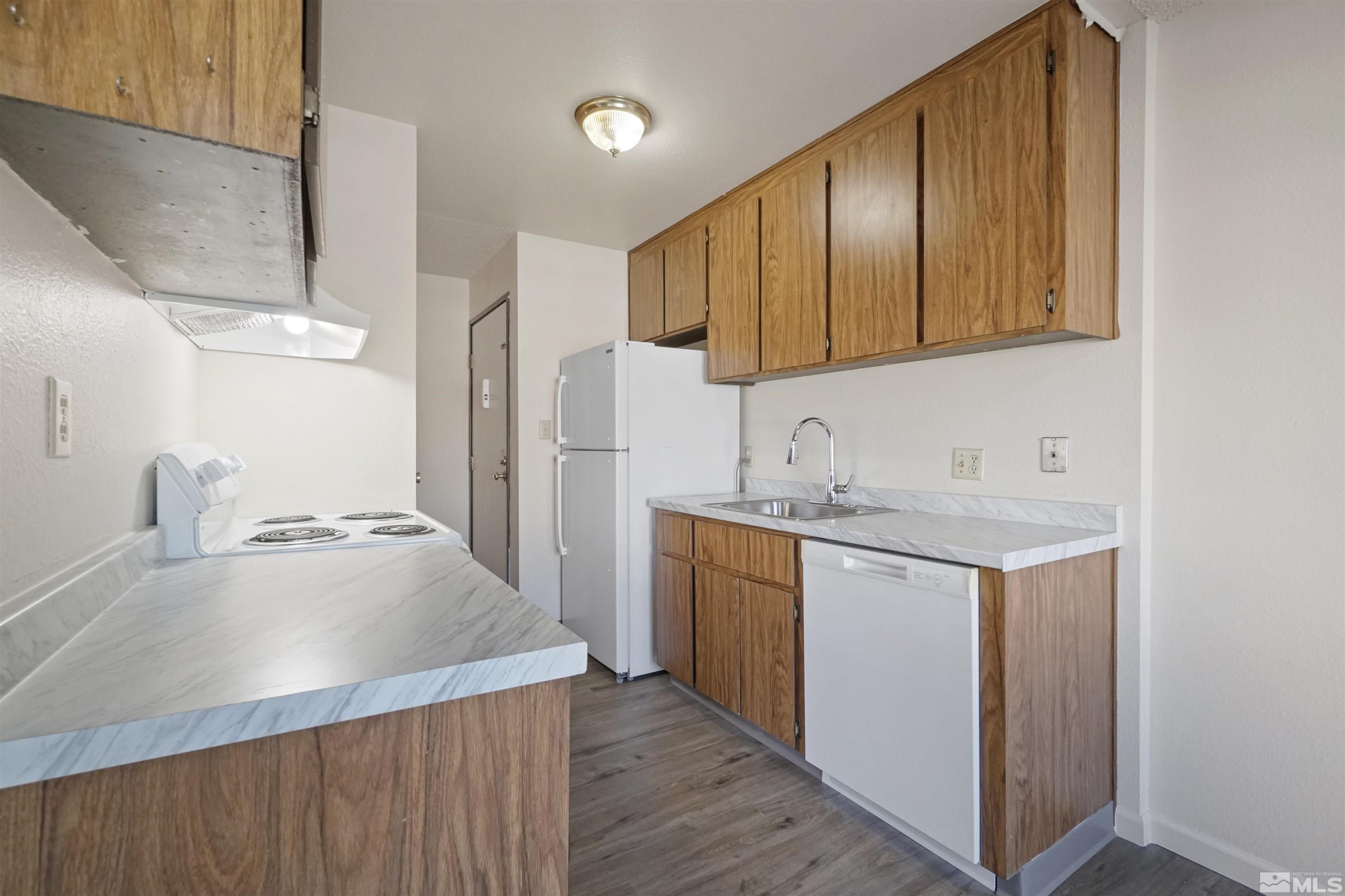 1539 Delucchi Lane, Unit D Reno, NV 89502 - Photo 7 of 20 Photo 7
