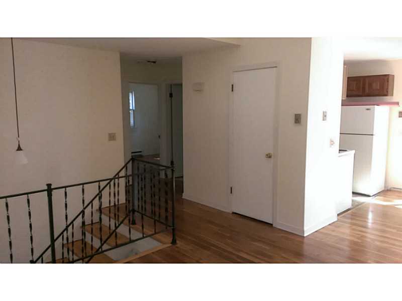 604 Main Street Hopkinton, RI 02832 - Photo 8 of 19 Entry.