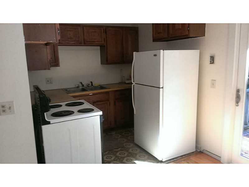 604 Main Street Hopkinton, RI 02832 - Photo 9 of 19 Kitchen.