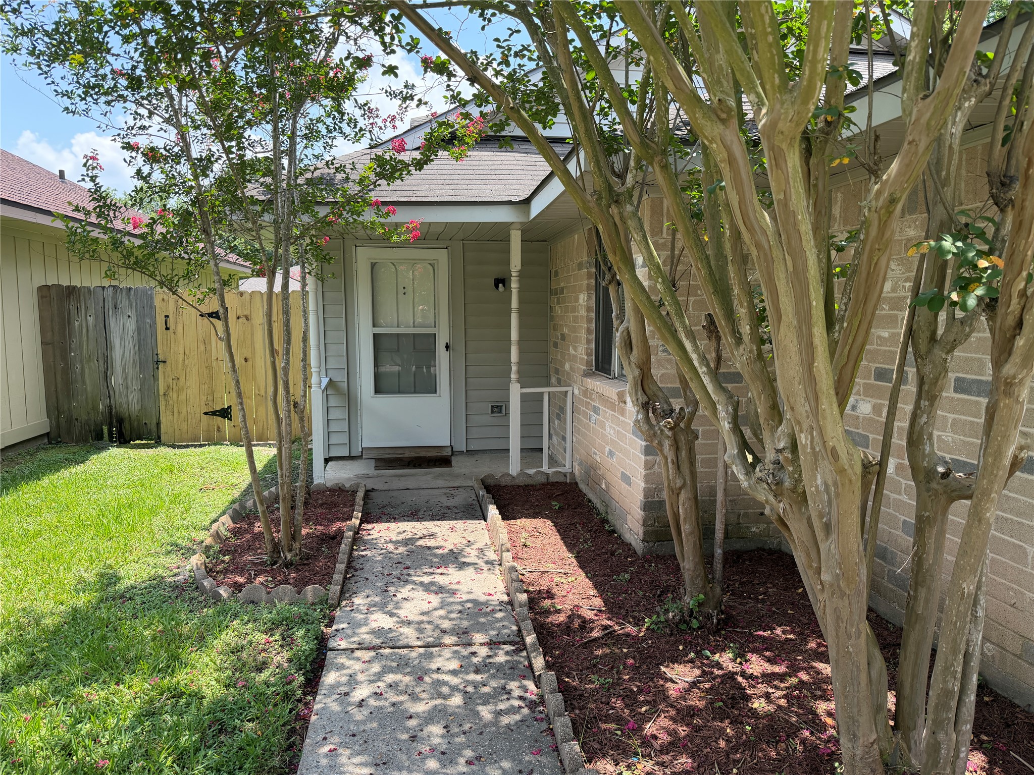 23423 Tree House Lane Spring, TX 77373 - Photo 3 of 22 what a cute entry