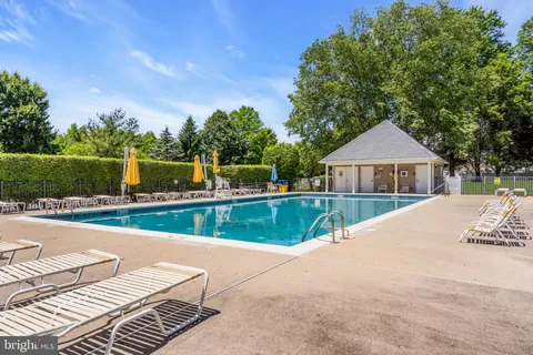 $625,000 | 272 Colt Street, Pennington, NJ 08534