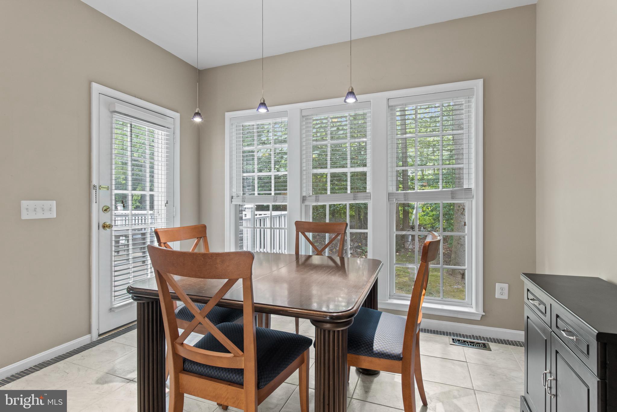 706 Darlow Drive Annapolis, MD 21409 - Photo 8 of 34 Kitchen offers table space