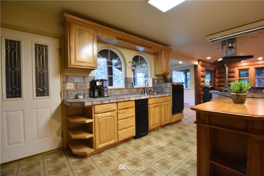 840 Iowa Heights Road Sedro-Woolley, WA 98284 - Photo 9 of 37 Gallery Image 9