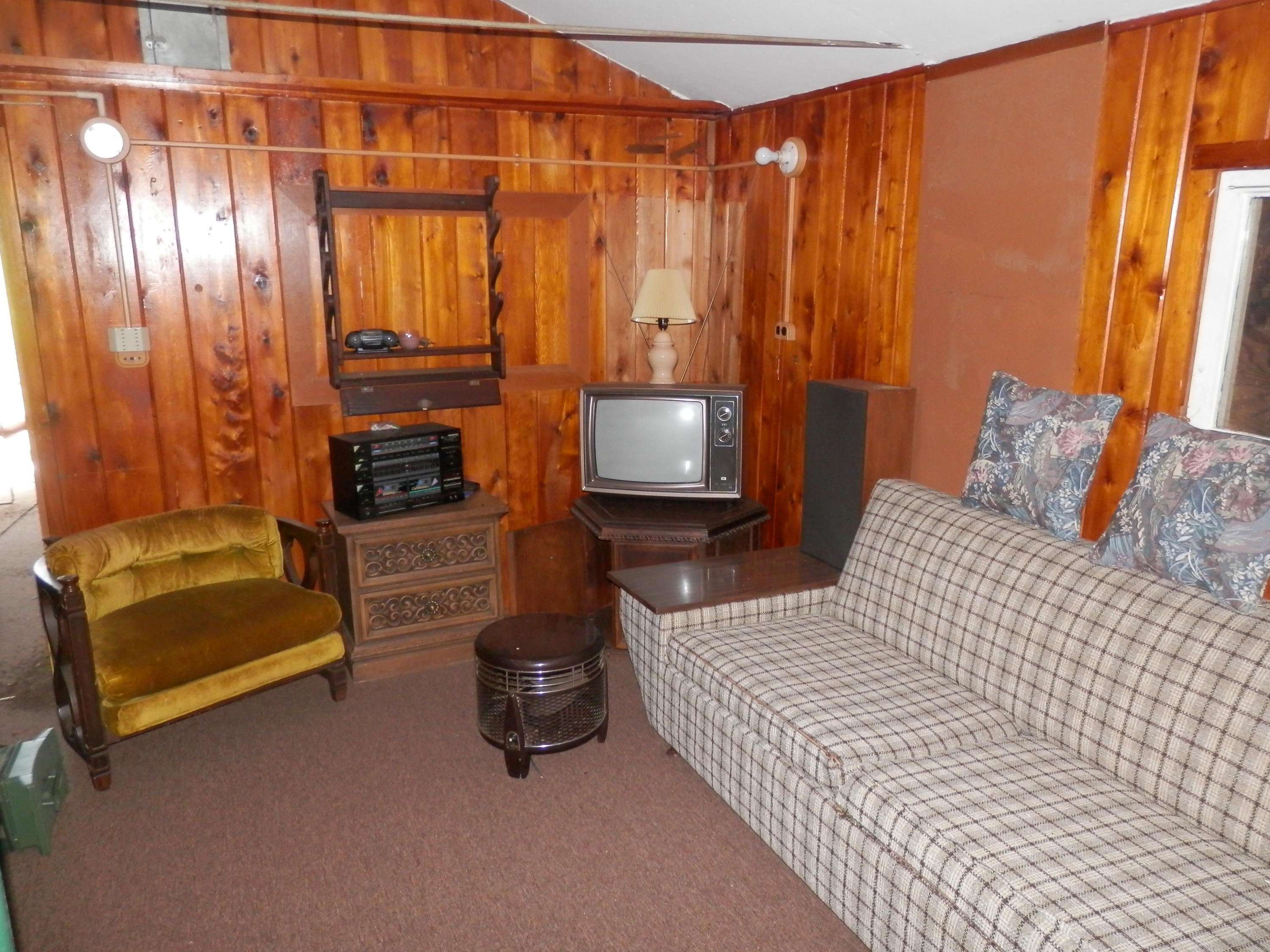 5253 River Road Gulliver, MI 49840 - Photo 3 of 13 Gallery Image 3