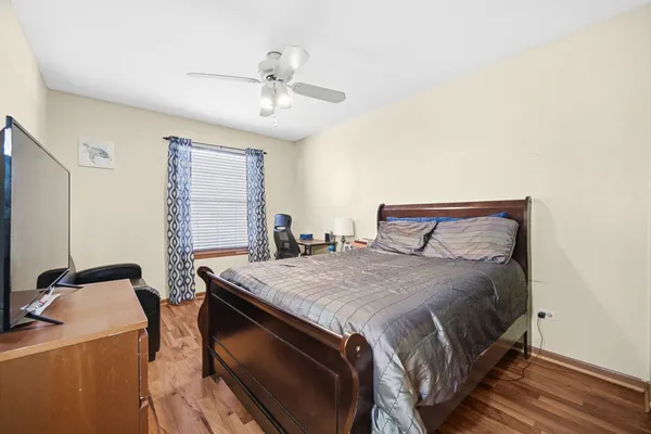 $279,900 | 16054 85th Place, Tinley Park, IL 60487