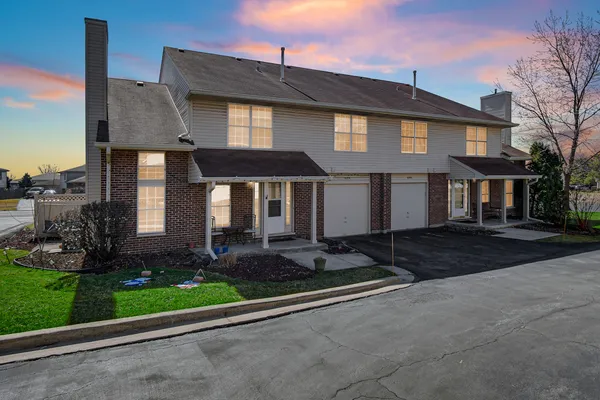 $279,900 | 16054 85th Place, Tinley Park, IL 60487