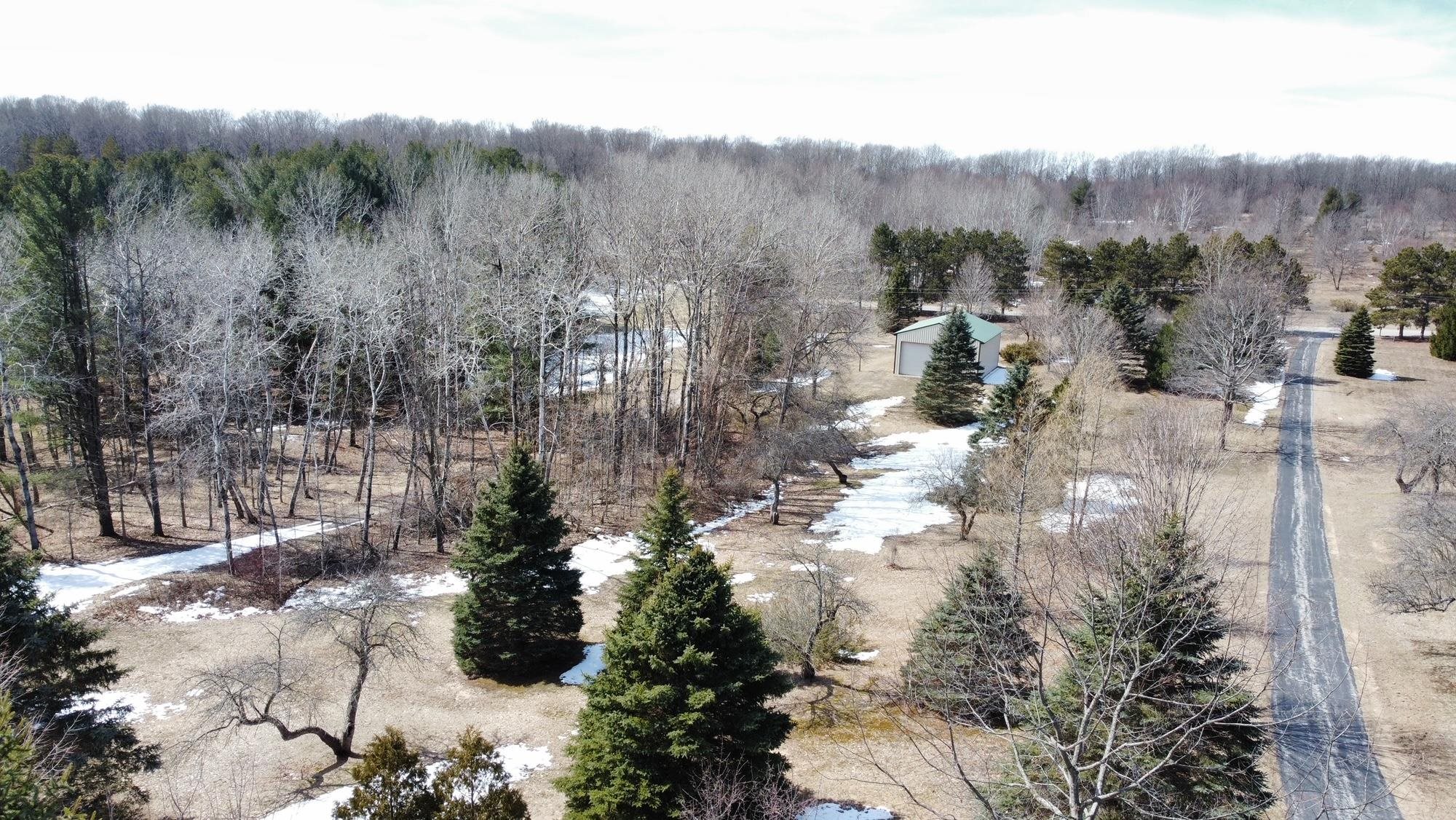 3727 Johnson Road Frankfort, MI 49635 - Photo 16 of 65 1909925-15.JPG