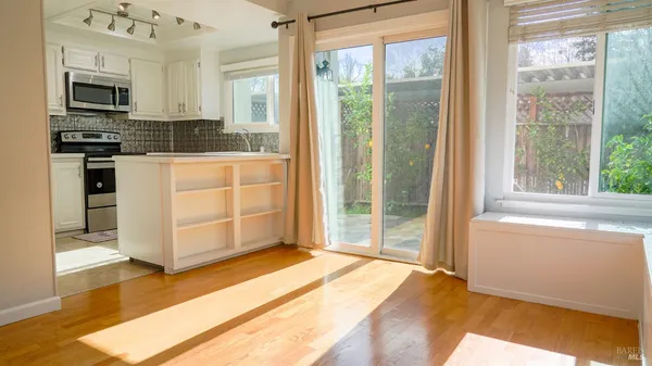 $3,975 | 108 Scotia Lane, Novato, CA 94947