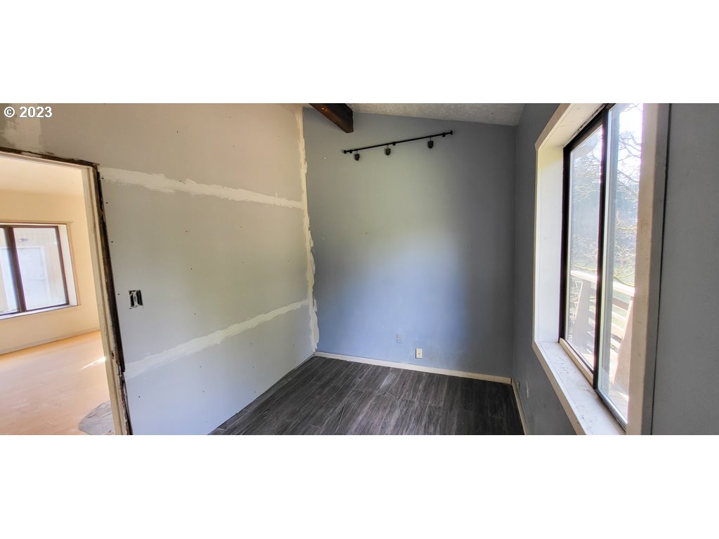 14680 South Redland Road Oregon City, OR 97045 - Photo 16 of 22 Bedroom