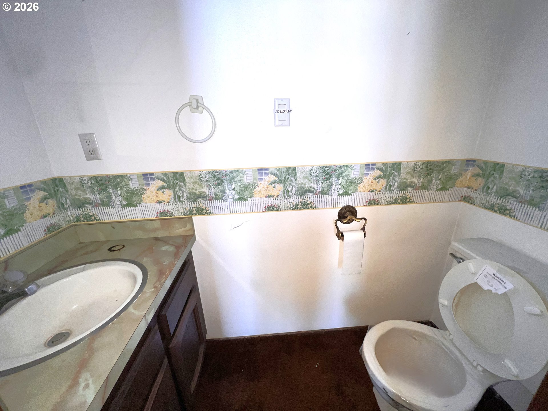 321 Jd Lane Reedsport, OR 97467 - Photo 18 of 26 Attached Bathroom #3