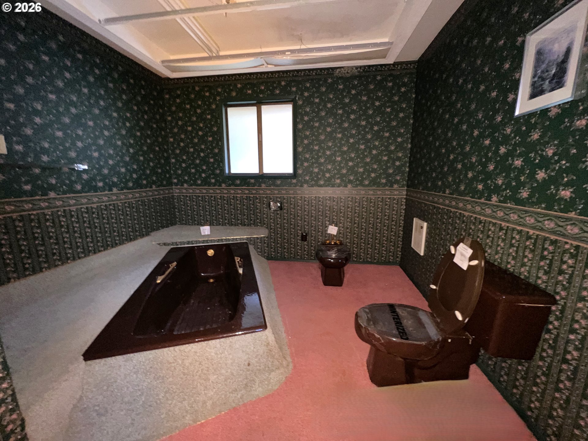 321 Jd Lane Reedsport, OR 97467 - Photo 22 of 26 Bathroom