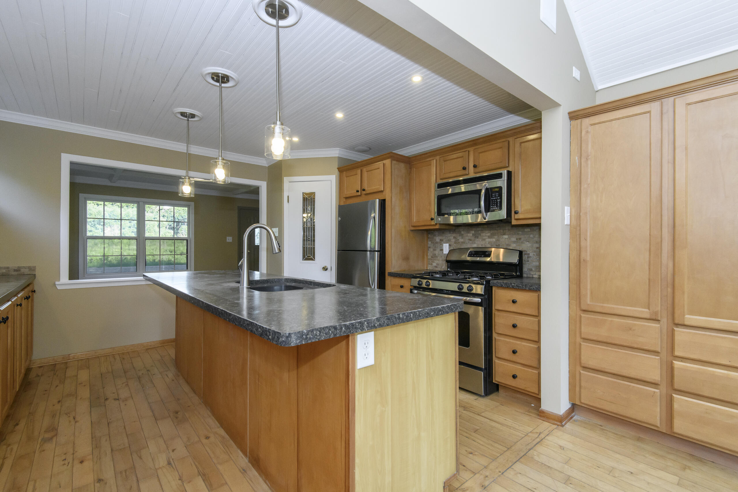 11319 3rd Avenue Pleasant Prairie, WI 53158 - Photo 9 of 38 11319 Third Ave-18