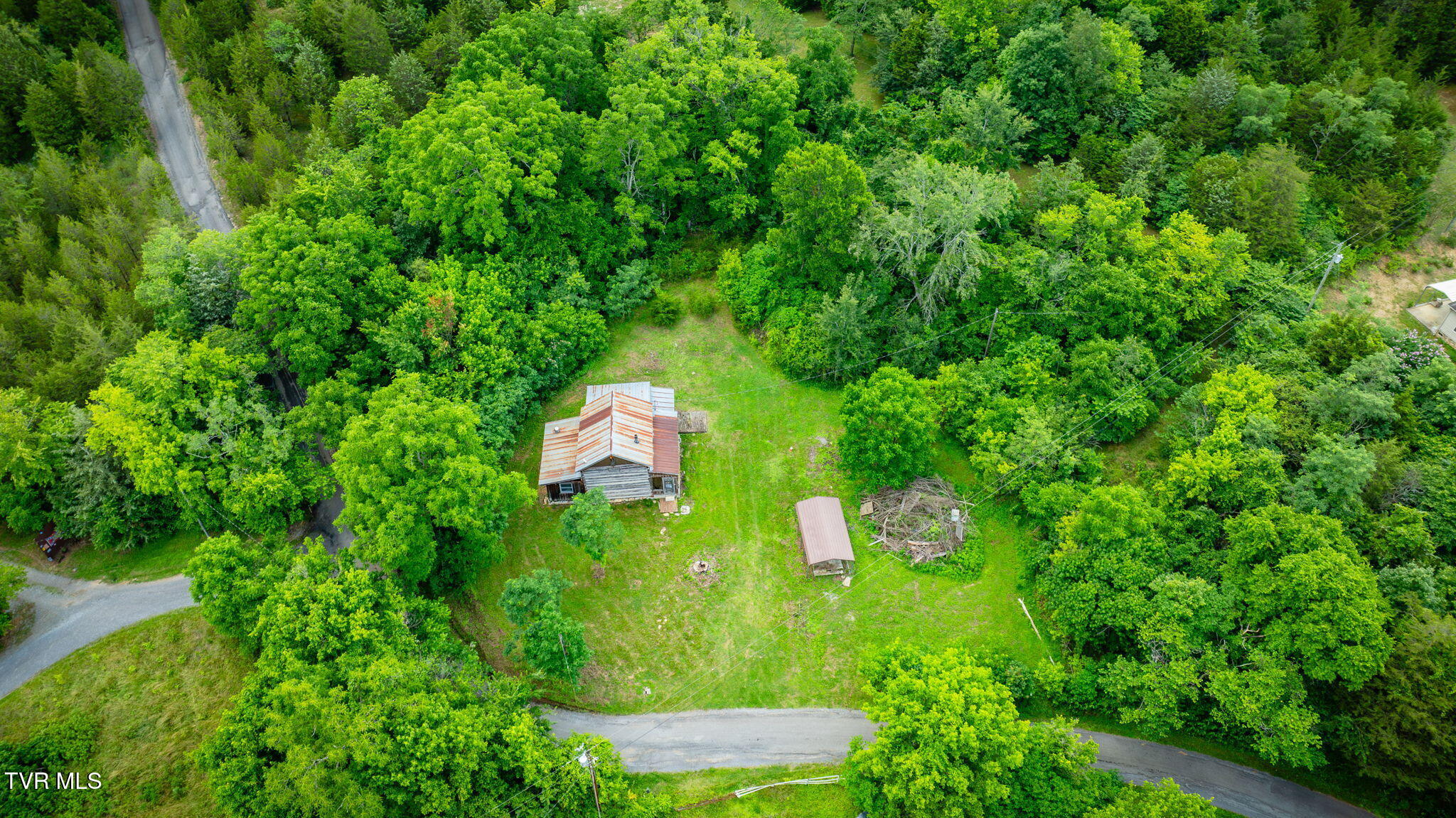 284 Buzzard Roost Road Bulls Gap, TN 37711 - Photo 12 of 17 001