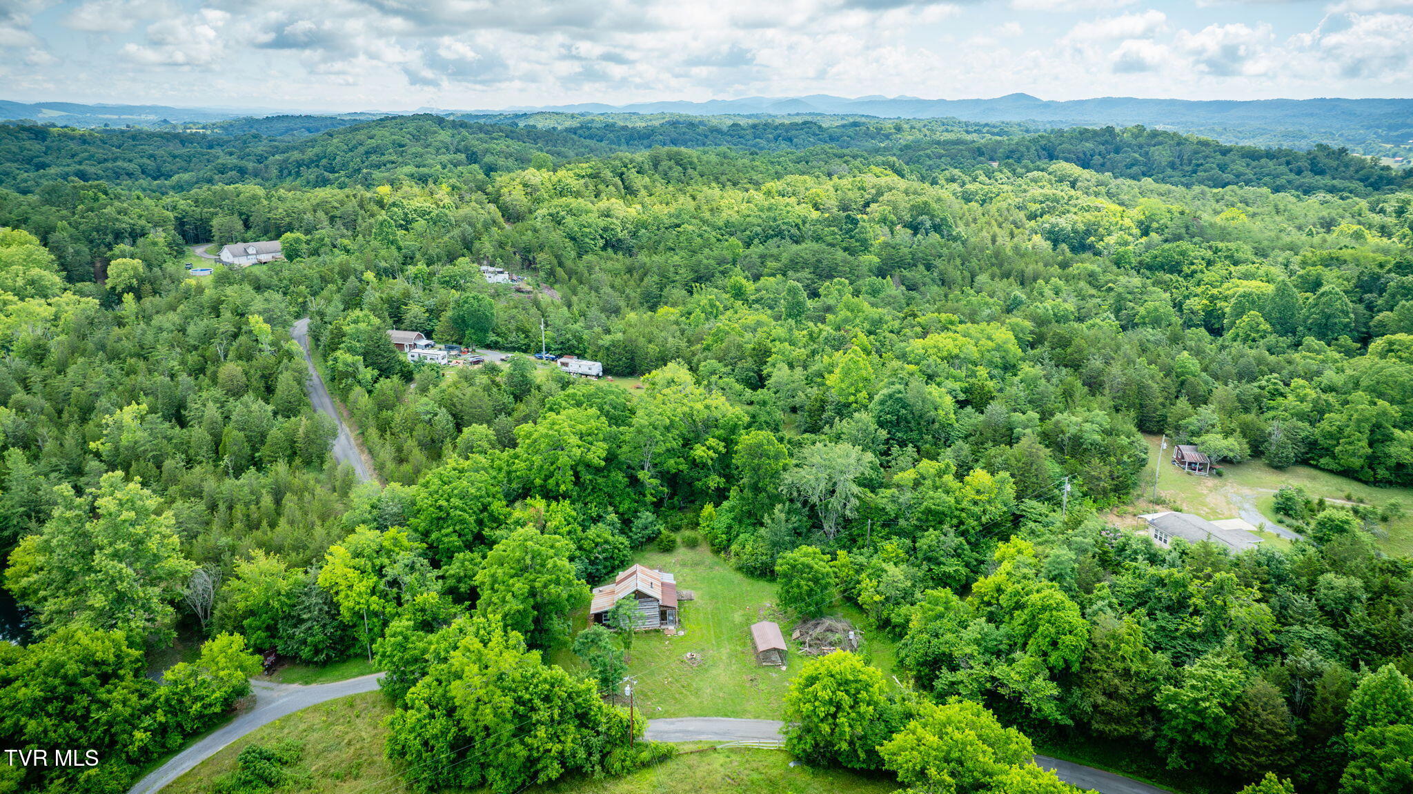 284 Buzzard Roost Road Bulls Gap, TN 37711 - Photo 13 of 17 002