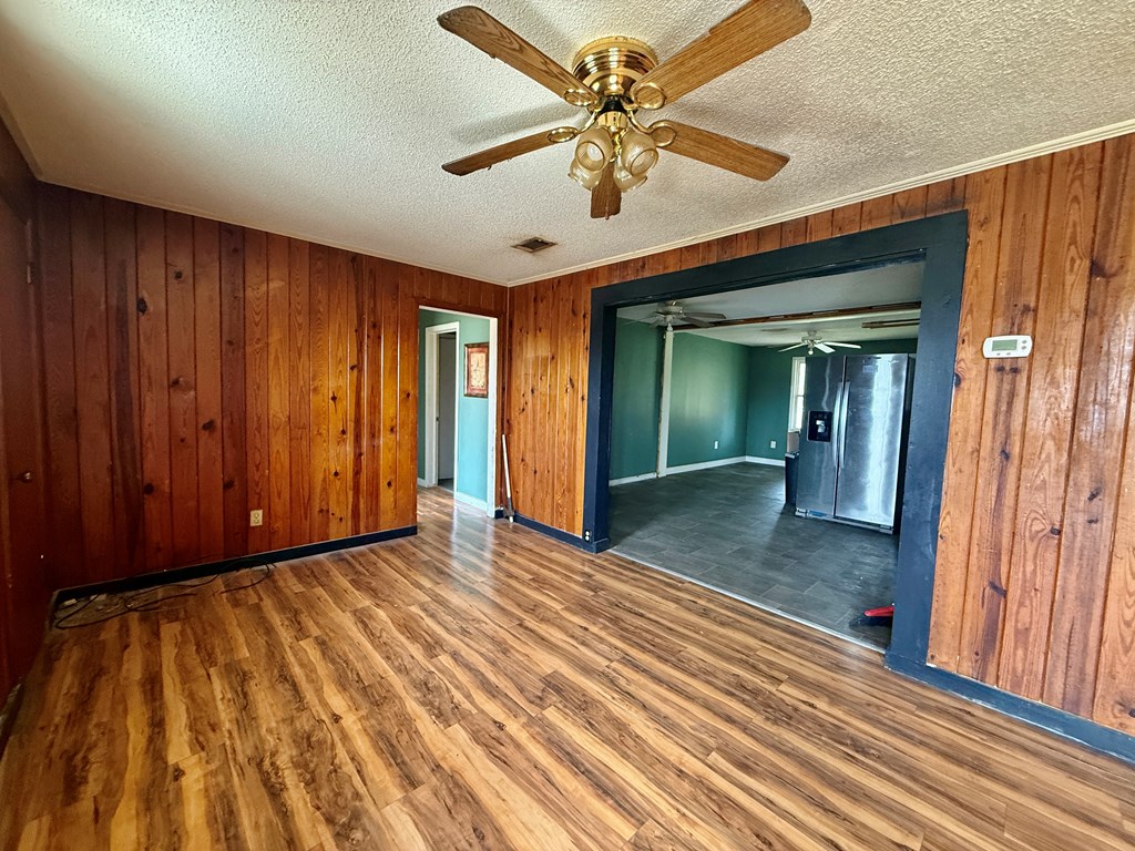 111 South Forest Street Geneva, AL 36340 - Photo 2 of 22