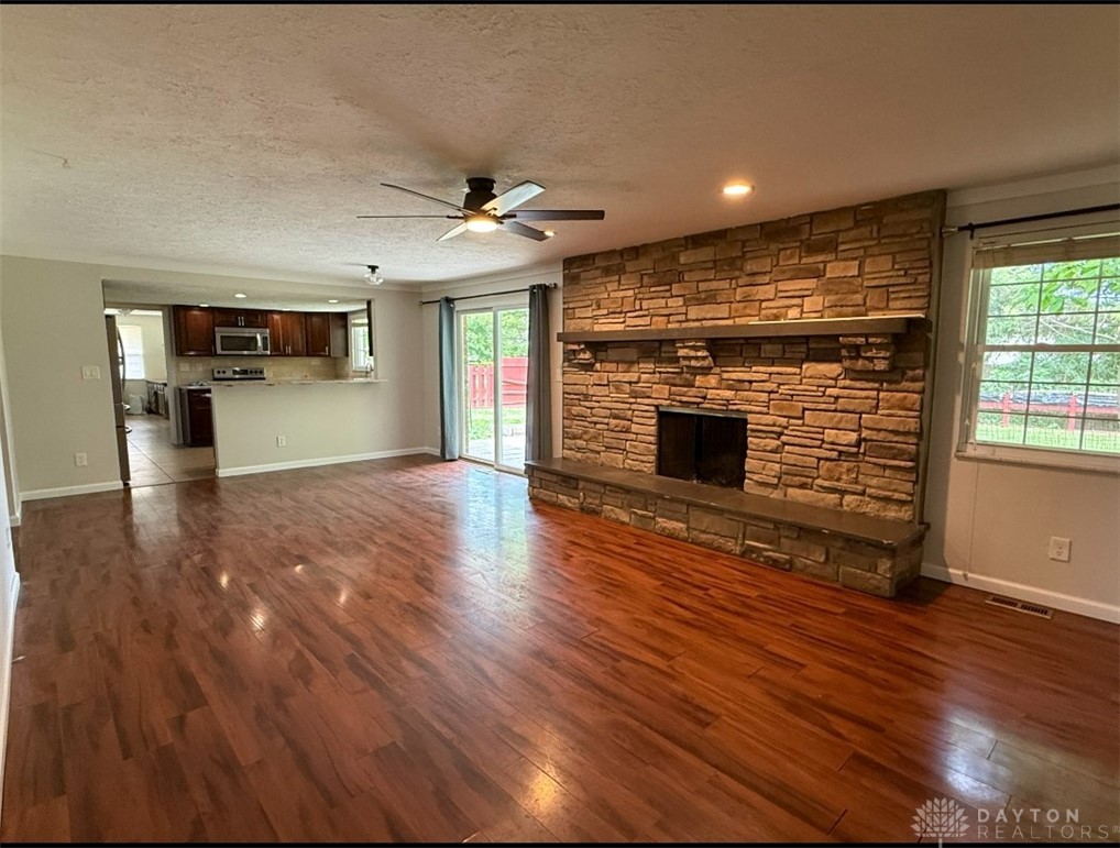 1201 East Centerville Station Road Dayton, OH 45459 - Photo 4 of 33