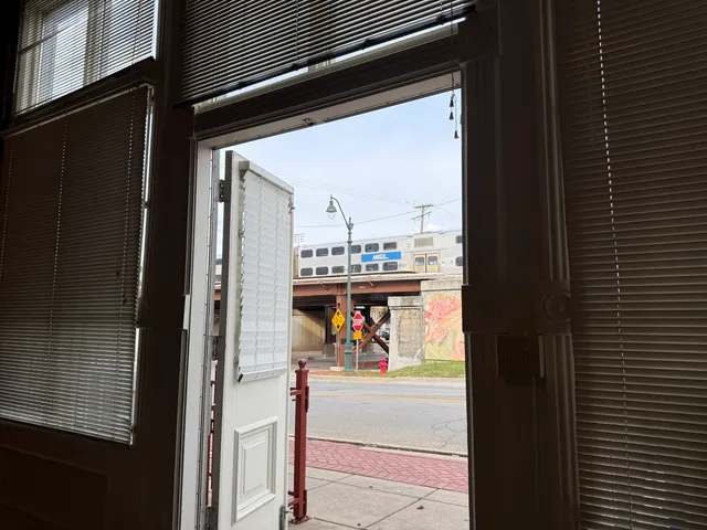 $1,500 | 204 East Washington Street, Unit 204, Joliet, IL 60433