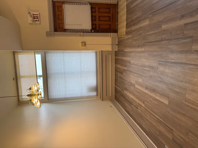 $1,500 | 204 East Washington Street, Unit 204, Joliet, IL 60433