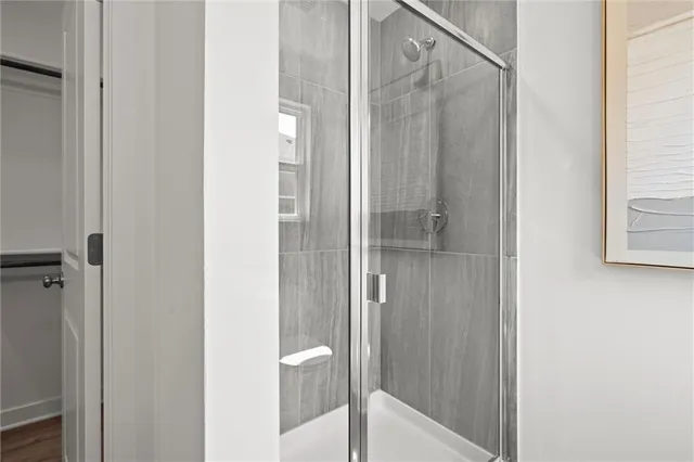 $299,000 | 9308 North Lenox Place, Kansas City, MO 64154