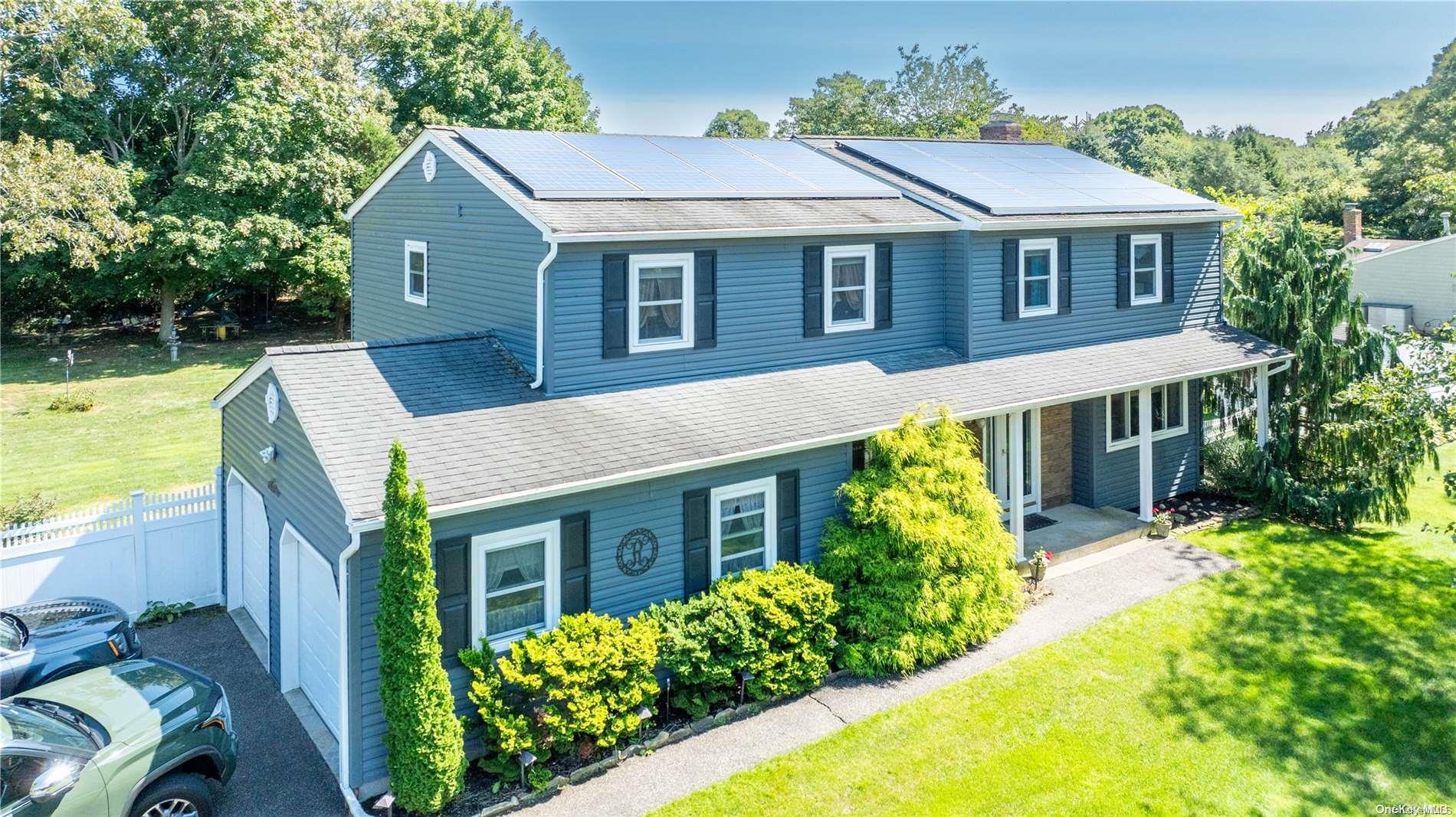 18 Niewood Drive Ridge, NY 11961 - Photo 1 of 1 Front Short