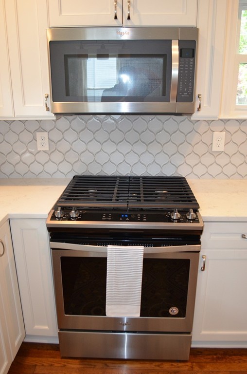 11 Katherine Road Stoneham, MA 02180 - Photo 8 of 28 Gallery Image 8