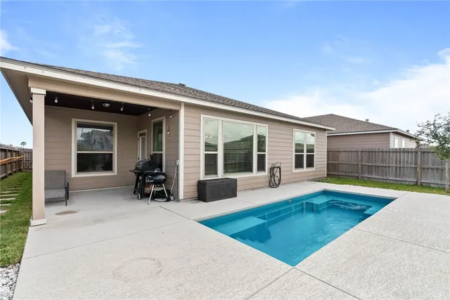$375,000 | 2129 Crystal Bay Dr., Corpus Christi, TX 78414