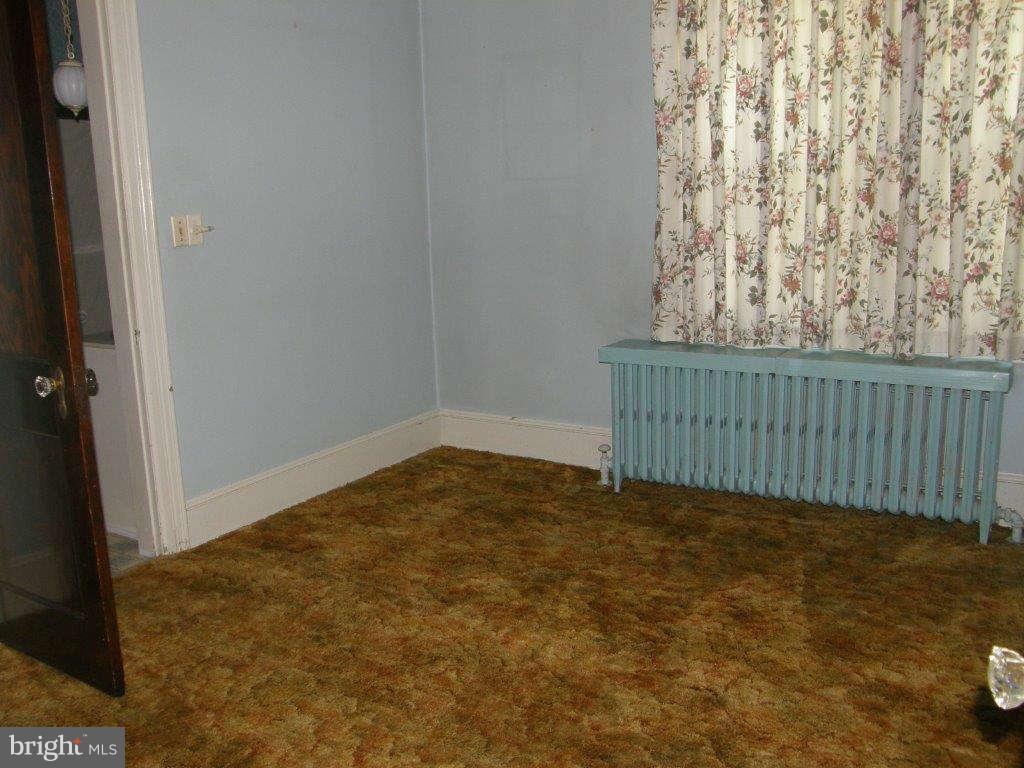 717 Interval Road Hagerstown, MD 21740 - Photo 9 of 11 Bedroom Master