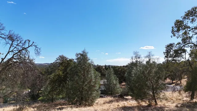 $199,980 | 9816 Deer Hollow Trail, Browns Valley, CA 95918