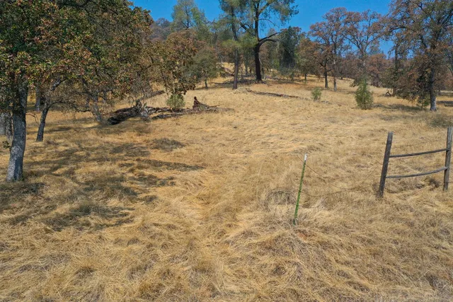 $199,980 | 9816 Deer Hollow Trail, Browns Valley, CA 95918