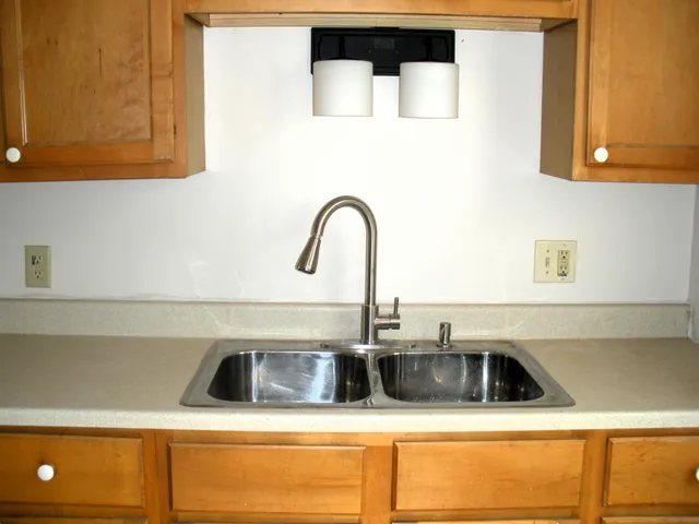 $180,000 | 3711 North 1st Street, Unit 3713, Milwaukee, WI 53212