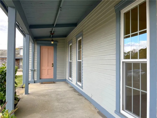 $2,250 | 44 Phillips Street, Unit 1L, North Kingstown, RI 02852