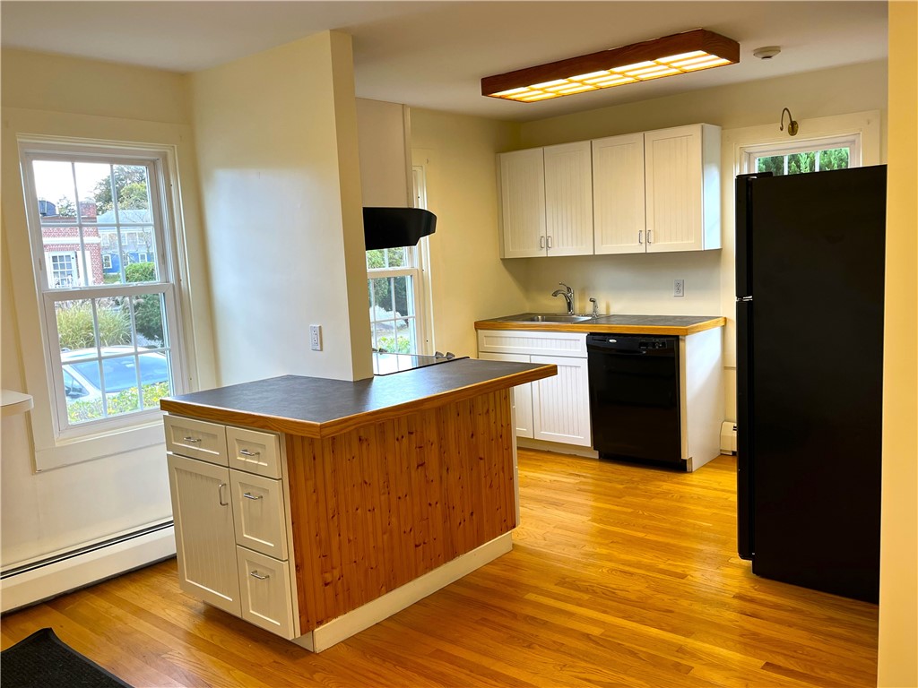 44 Phillips Street, Unit 1L North Kingstown, RI 02852 - Photo 4 of 15