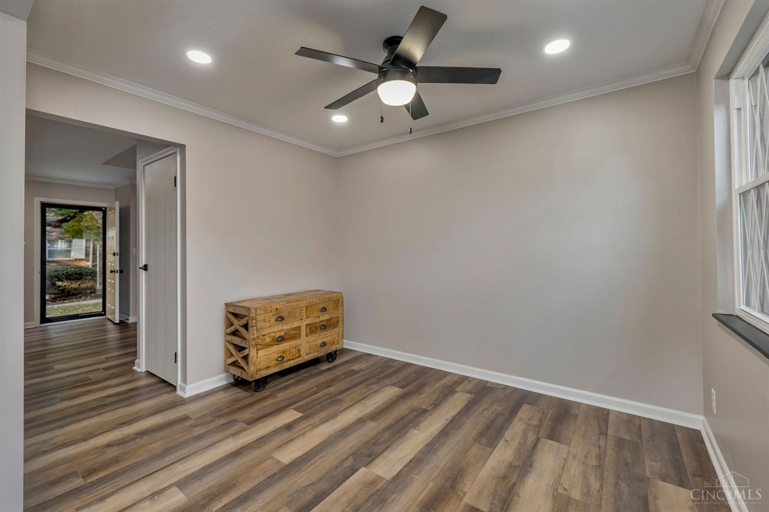 5644 Springdale Road Cincinnati, OH 45251 - Photo 21 of 53