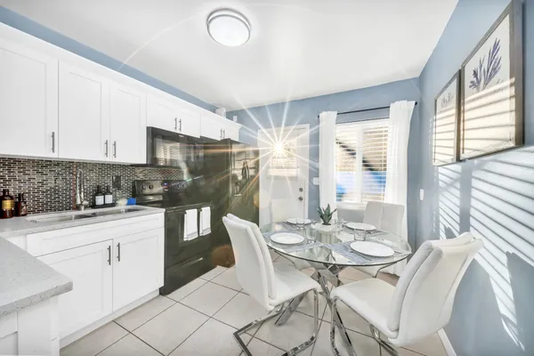 $3,950 | 3331 Lake Avenue, West Palm Beach, FL 33405
