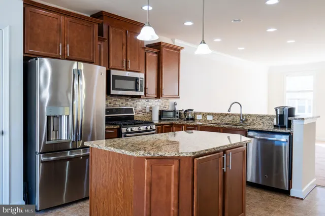 $459,900 | 107 Hollister Lane, Stafford, VA 22556