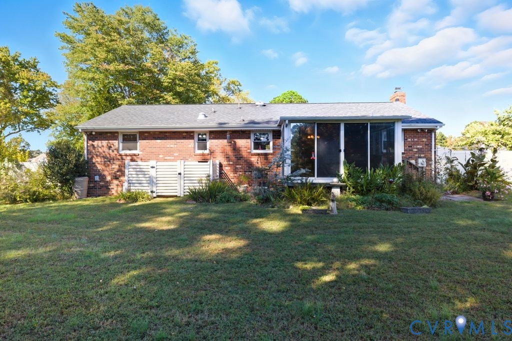 2701 Maury Road Petersburg, VA 23805 - Photo 35 of 41 a front view of a house with a yard