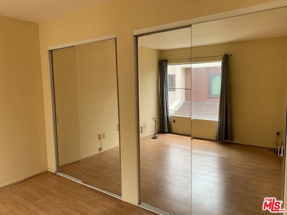 1244 Valley View Road, Unit 129 Glendale, CA 91202 - Photo 12 of 16 Gallery Image 12