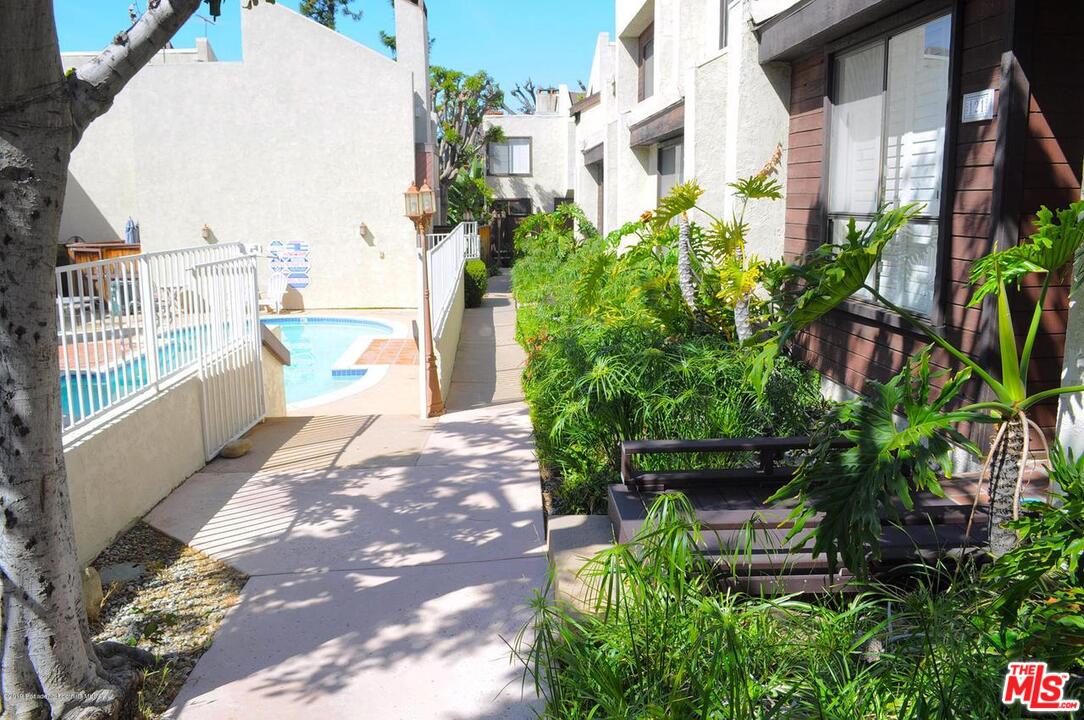 1244 Valley View Road, Unit 129 Glendale, CA 91202 - Photo 15 of 16 Gallery Image 15
