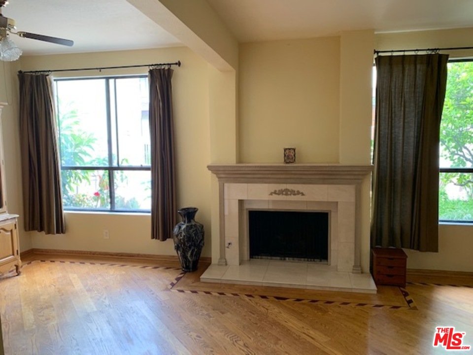 1244 Valley View Road, Unit 129 Glendale, CA 91202 - Photo 6 of 16 Gallery Image 6