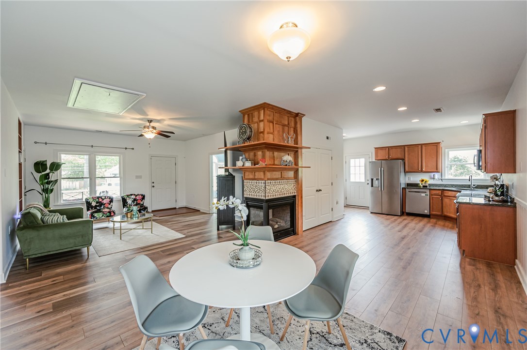 2018 Valentine Road Henrico, VA 23228 - Photo 21 of 65 a living room with furniture and kitchen view